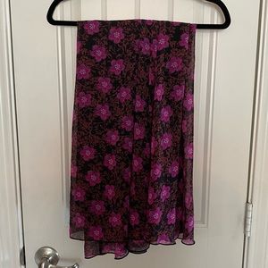 Beautiful Lularoe Lucy skirt purple floral print